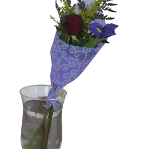 Ramo Romántico “Noche Azul” · Rosa y Iris